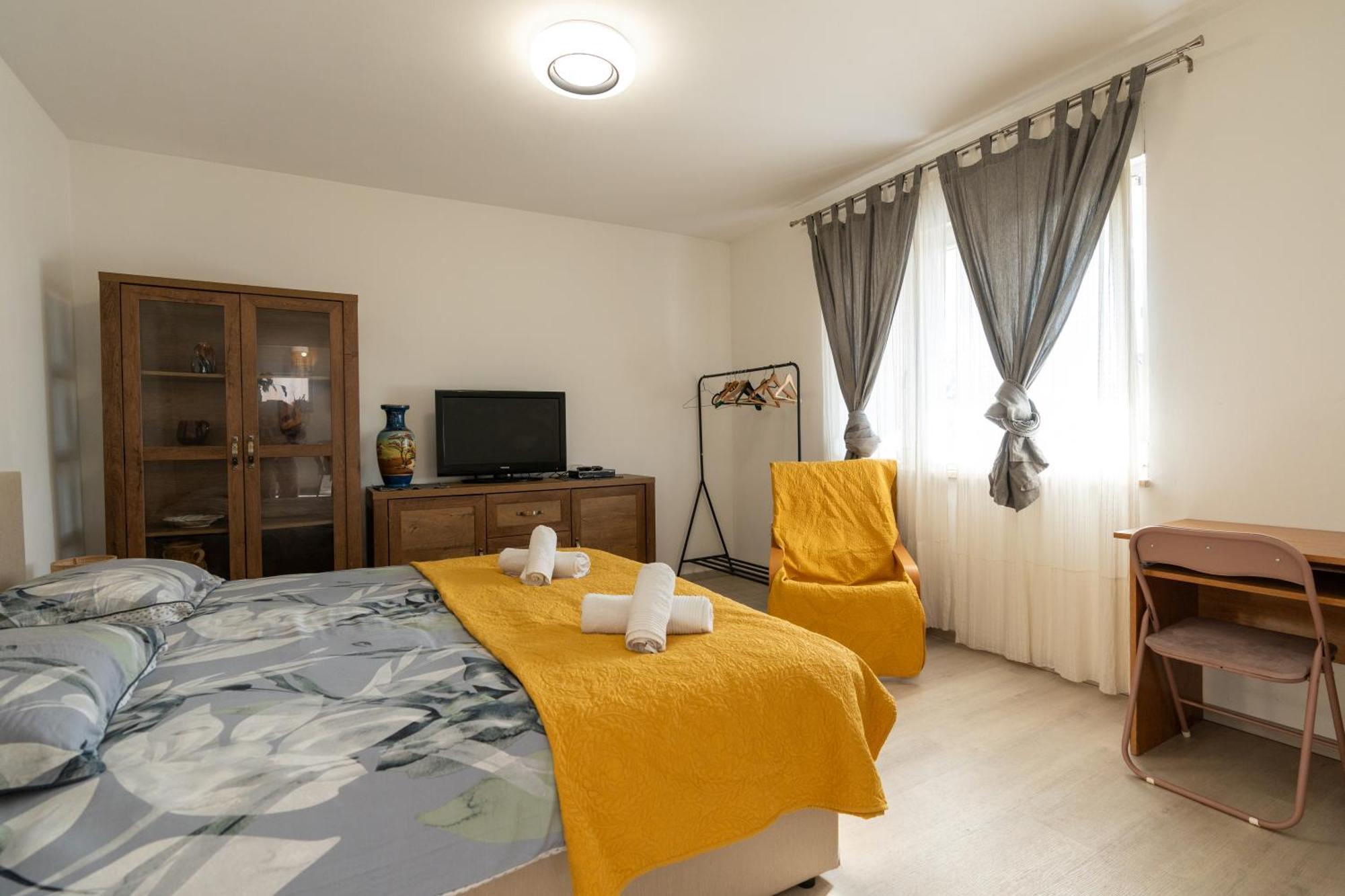 Two-Bedroom Apartment Rea In Rovinj Exteriör bild
