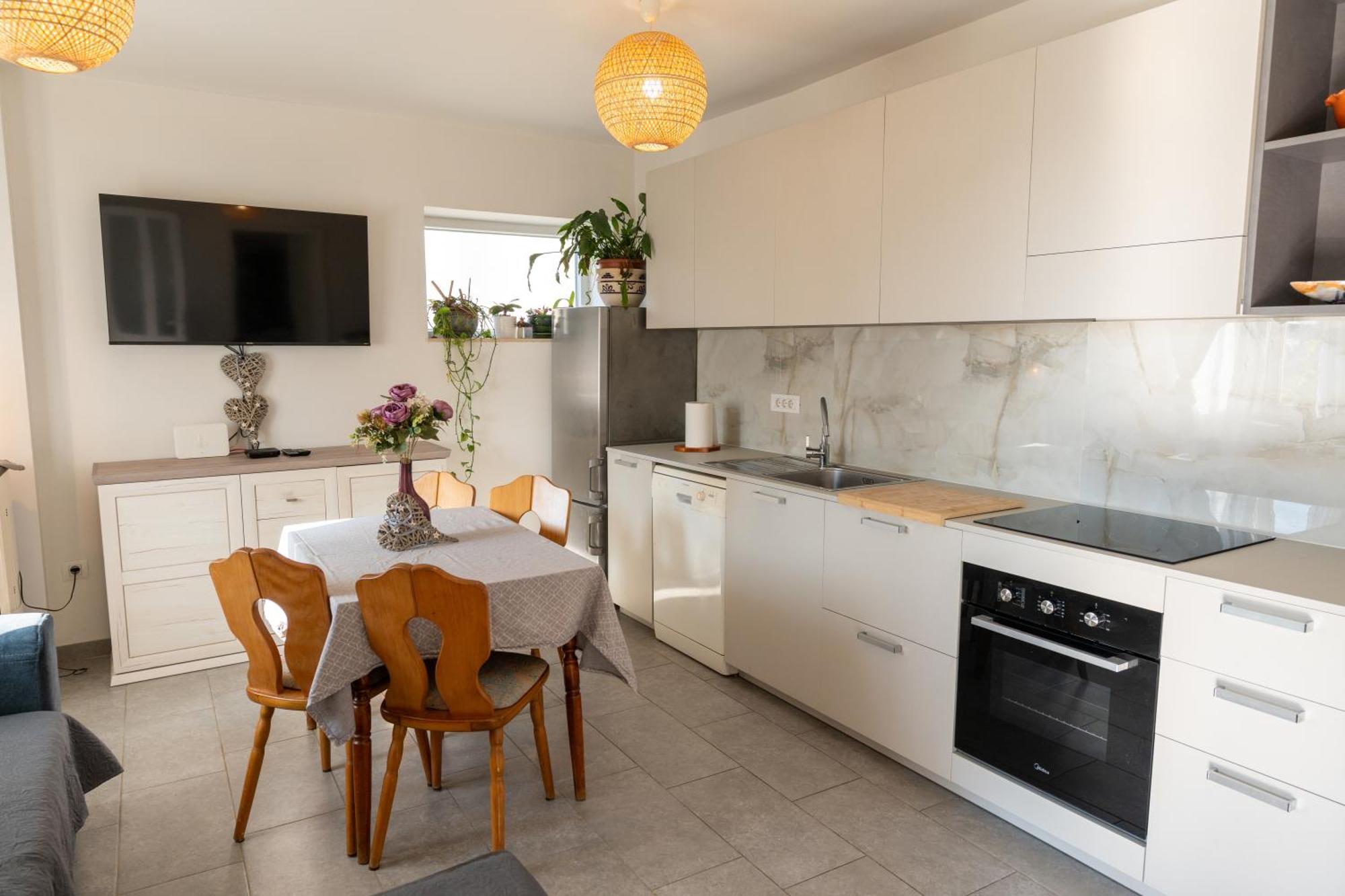 Two-Bedroom Apartment Rea In Rovinj Exteriör bild